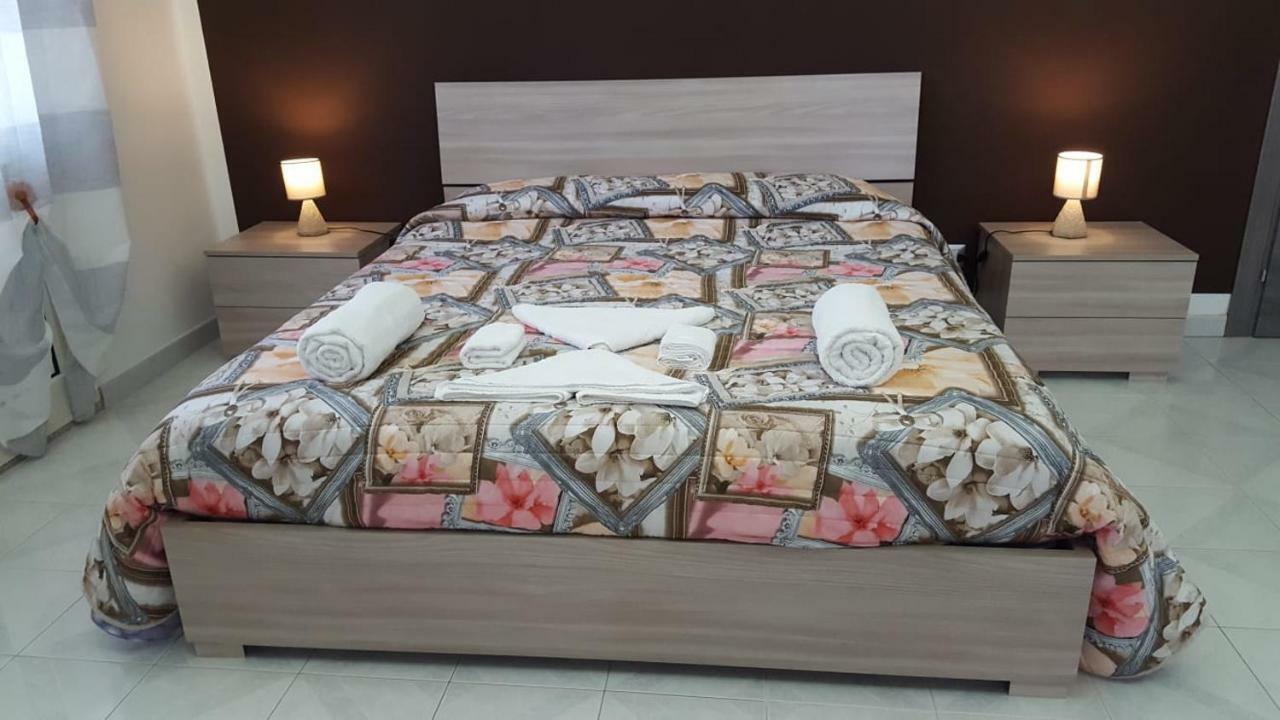 B&B La Rosa ปาคีโน ภายนอก รูปภาพ