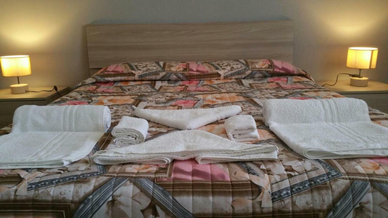 B&B La Rosa ปาคีโน ภายนอก รูปภาพ