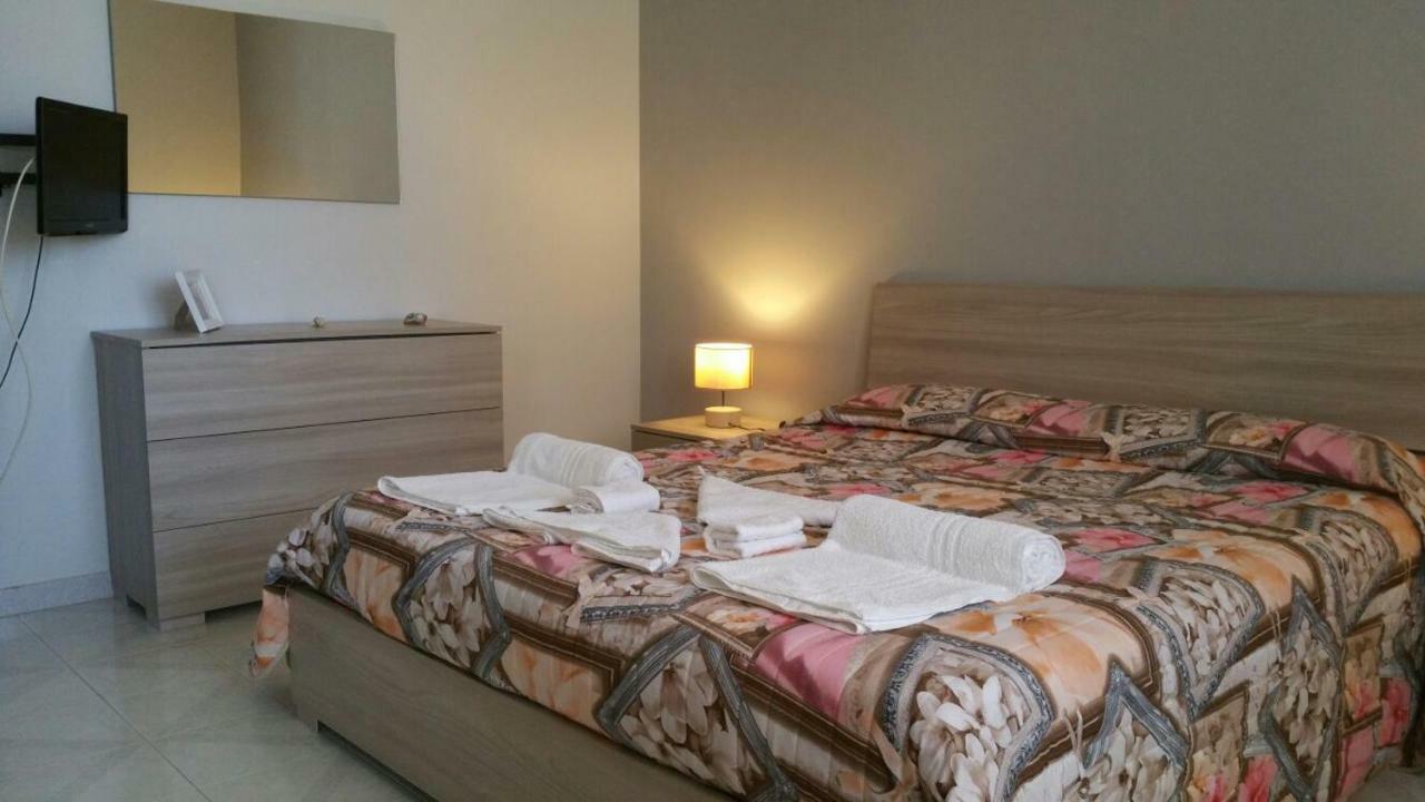 B&B La Rosa ปาคีโน ภายนอก รูปภาพ